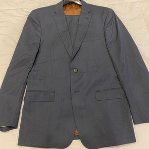 Jos. A. Bank 40R Slim Fit Suit Like New
